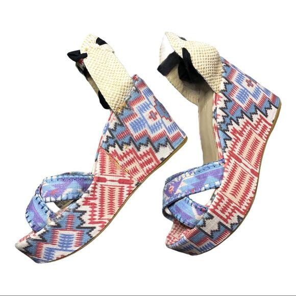 Stuart Weitzman x Theodora & Callum Wedges 10 - Picture 1 of 8